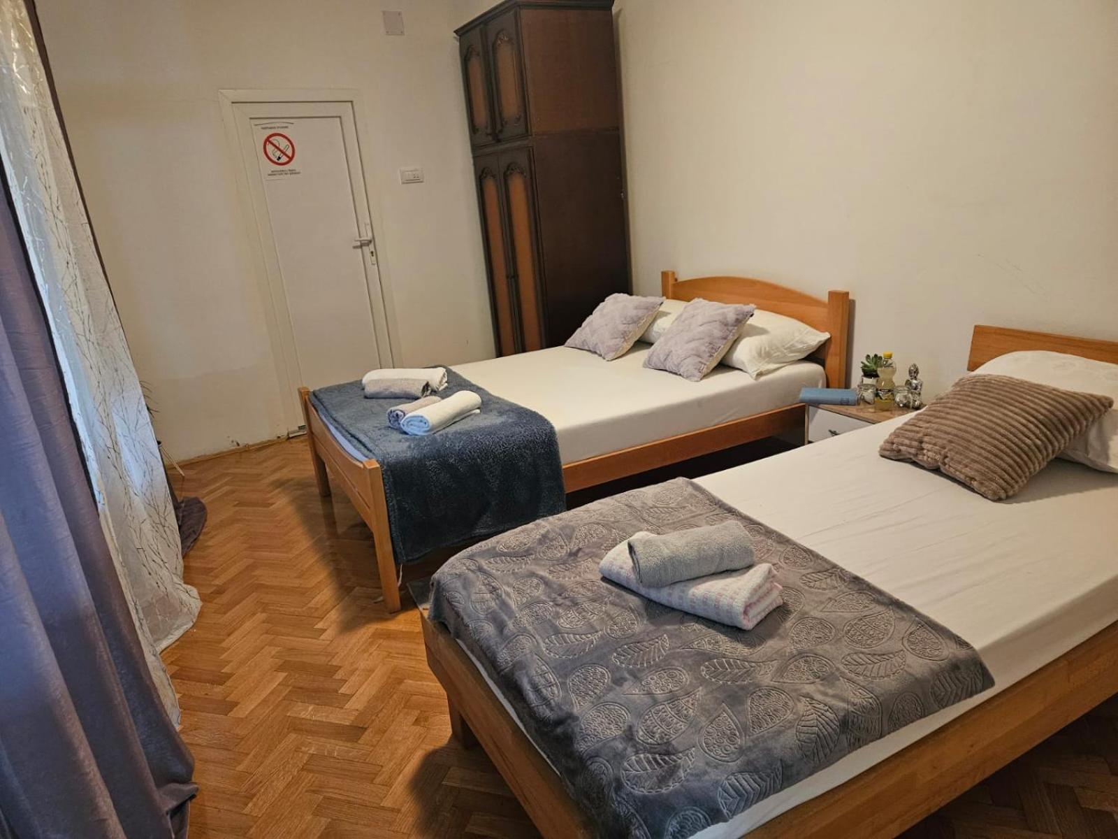 Apartmani, Sobe Ziza Bezdan ภายนอก รูปภาพ