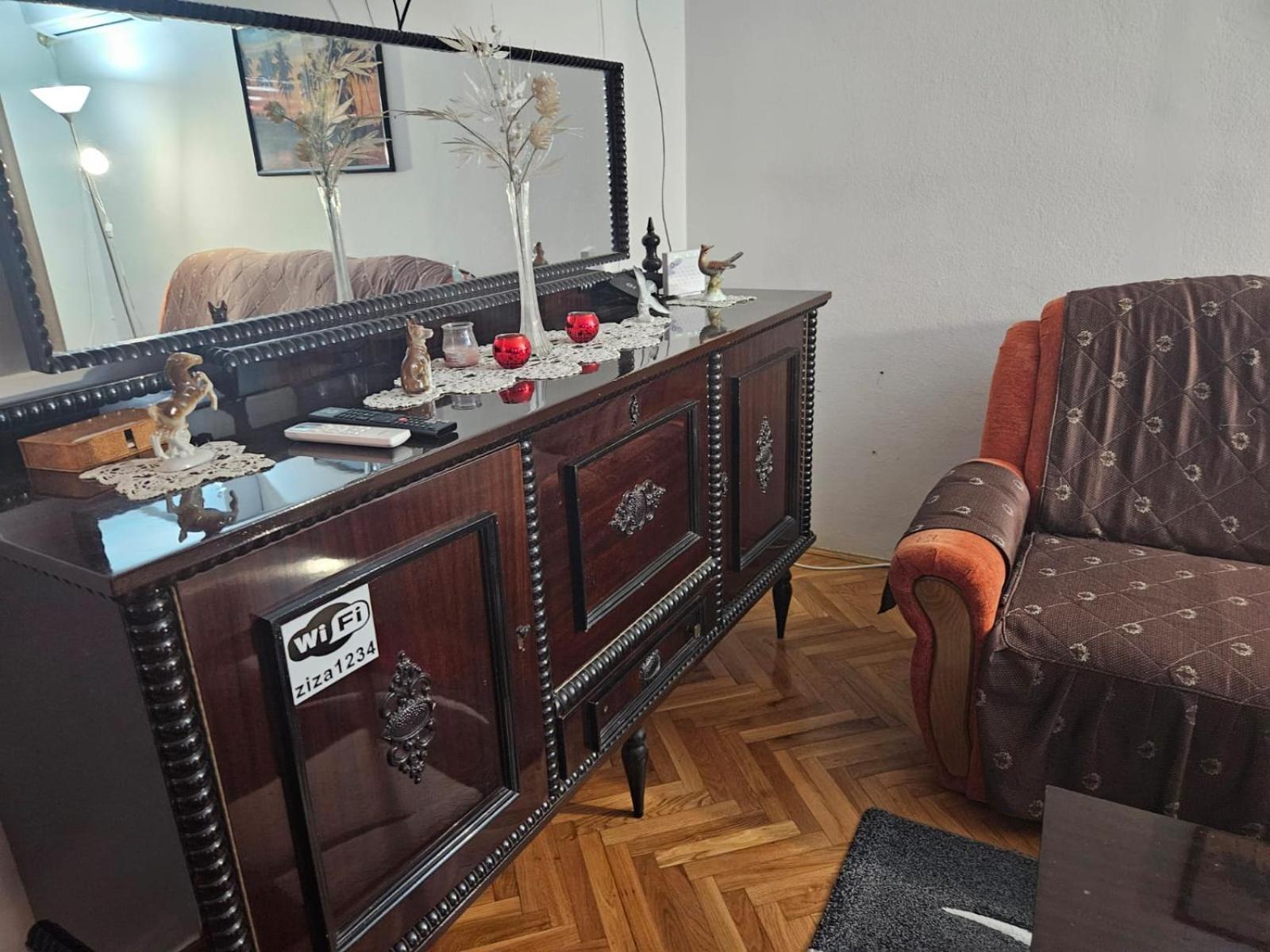Apartmani, Sobe Ziza Bezdan ภายนอก รูปภาพ