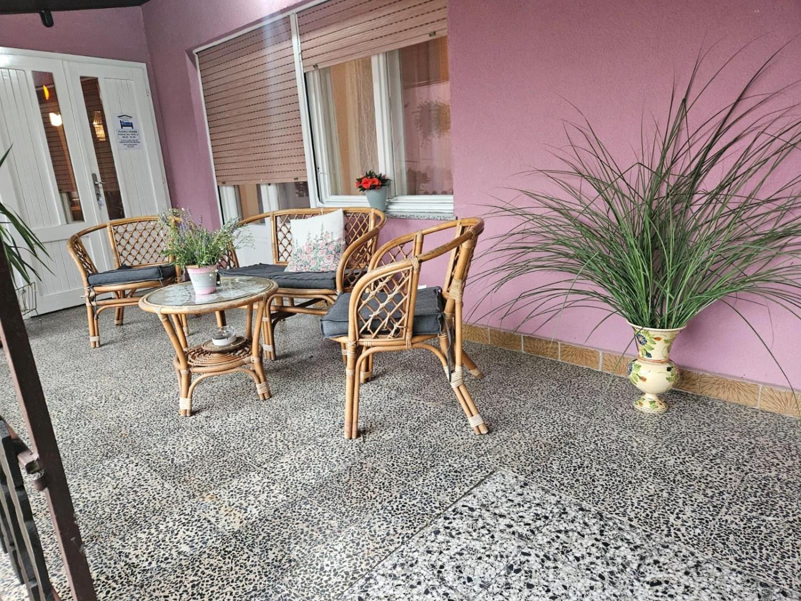 Apartmani, Sobe Ziza Bezdan ภายนอก รูปภาพ